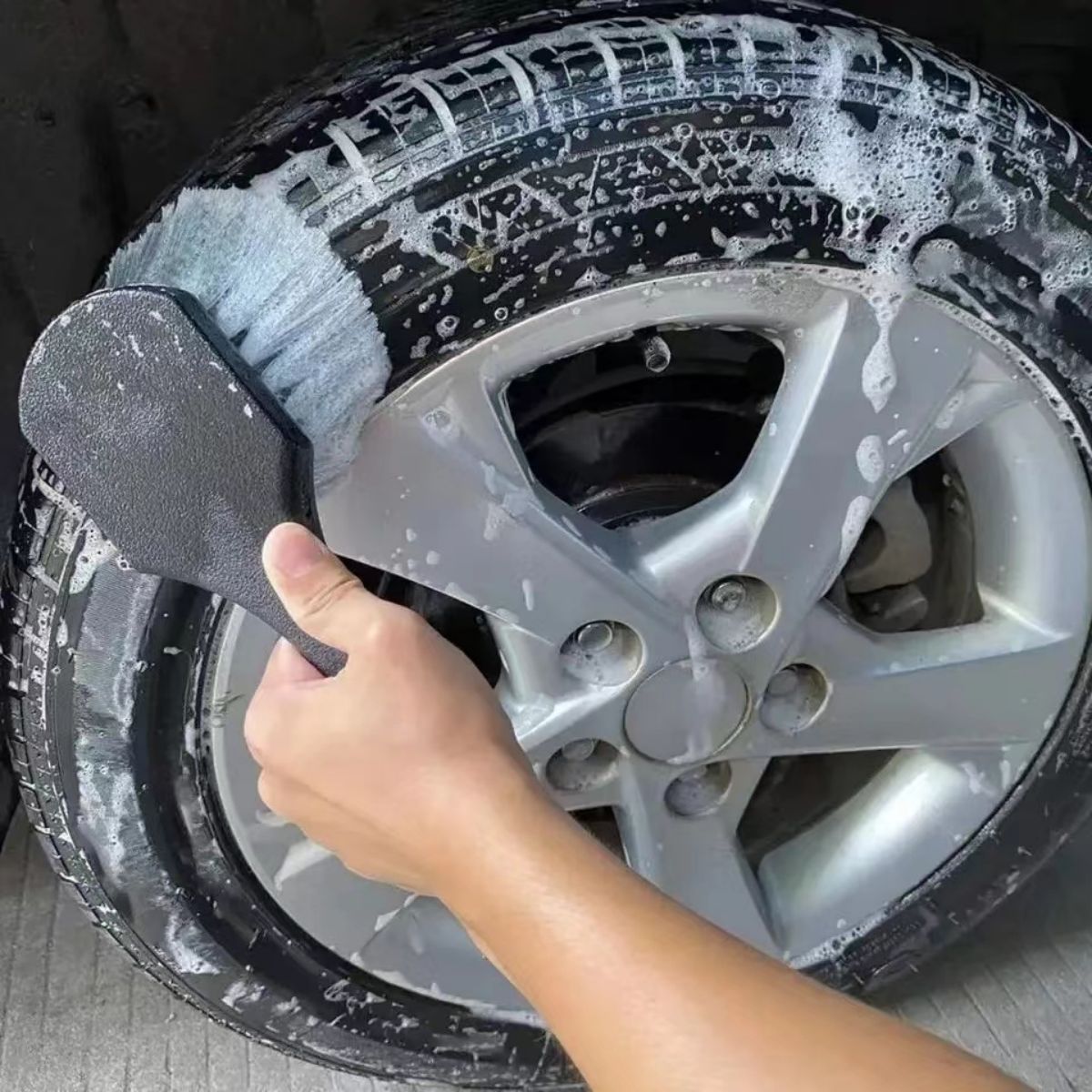 Sikat Pembersih Roda Mobil Sik - Car Cleaning Brush ulasan dan harga